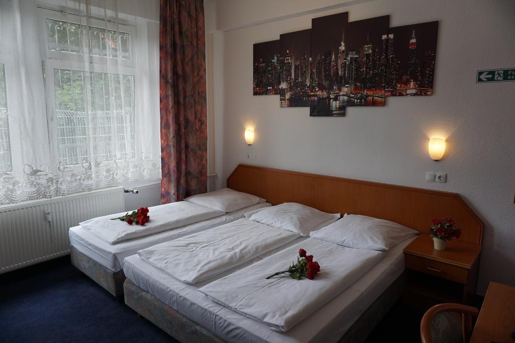 Itm Hotel Oase Amburgo Camera foto