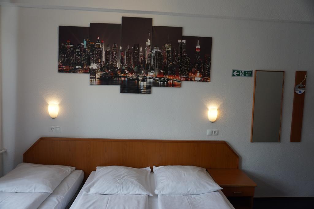 Itm Hotel Oase Amburgo Camera foto