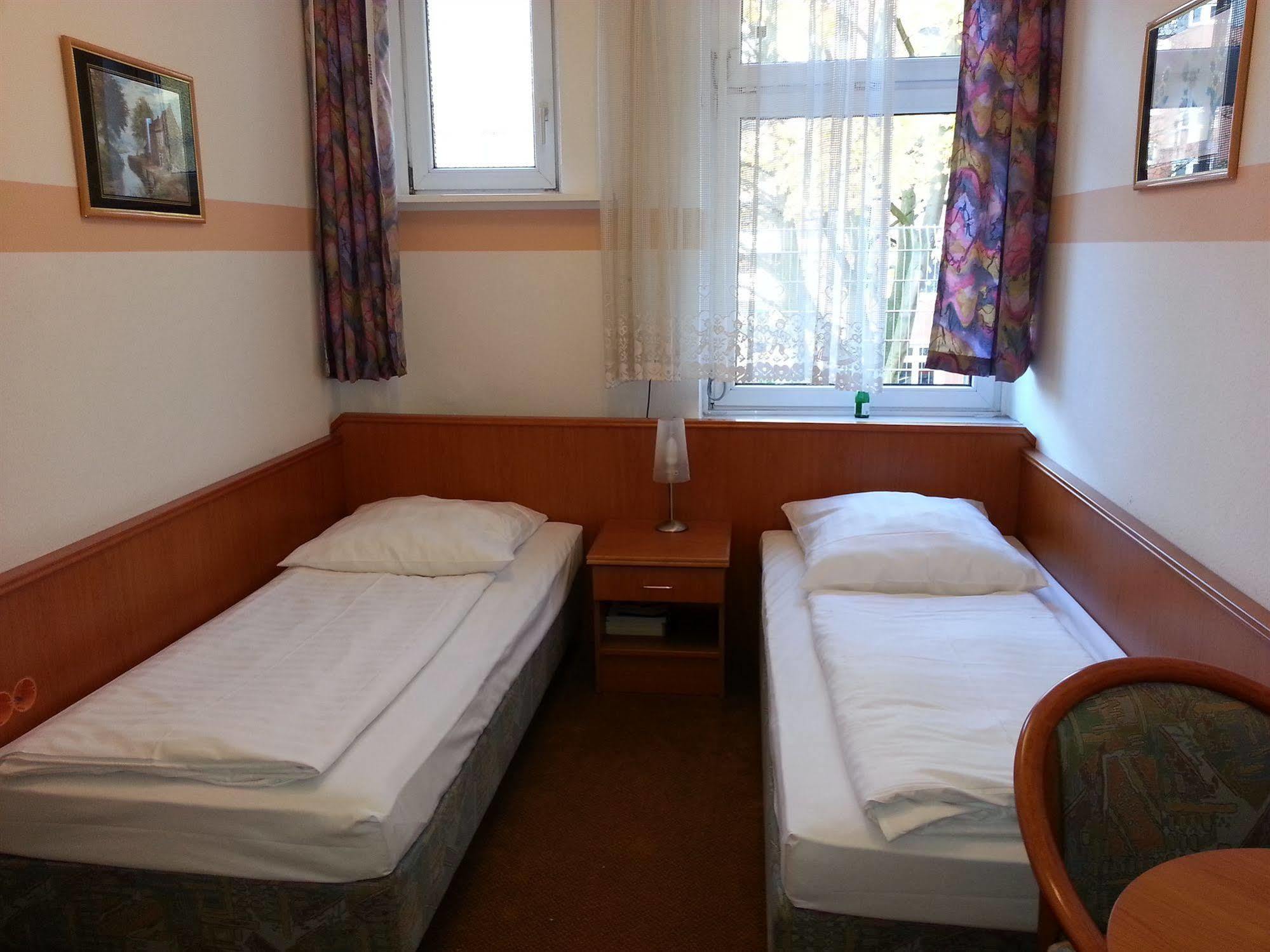 Itm Hotel Oase Amburgo Esterno foto